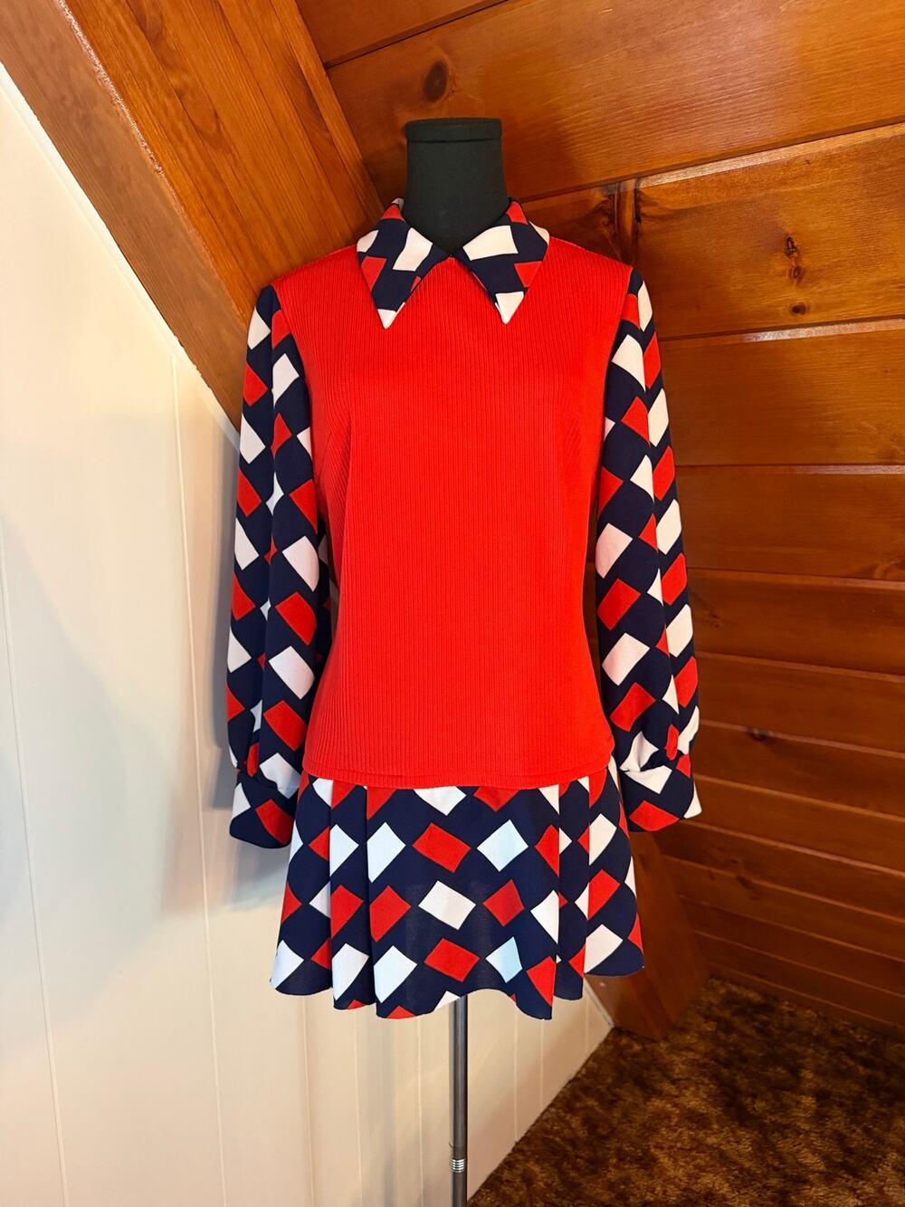 Vintage 60s Mod Patterned Geometric Polyester Tunic with Dagger Collar sz M